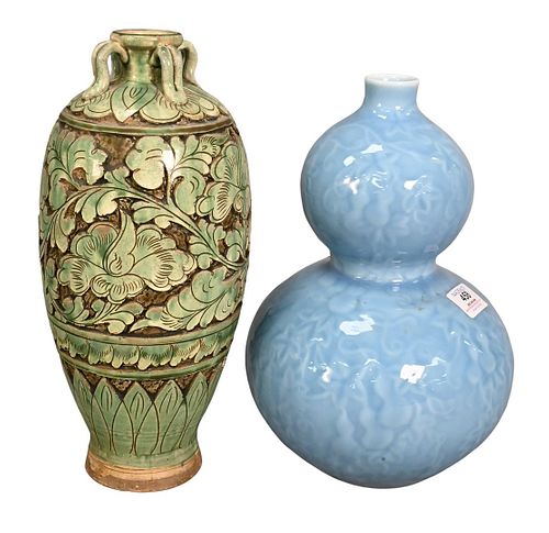 TWO CHINESE PORCELAIN VASESTwo 376291