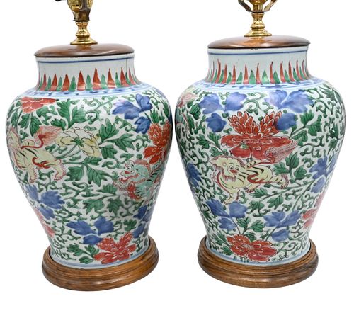 PAIR OF 19TH CENTURY CHINESE PORCELAIN 373e92