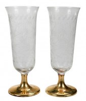 PAIR OF GLASS TABLE VASES WITH 14KT.