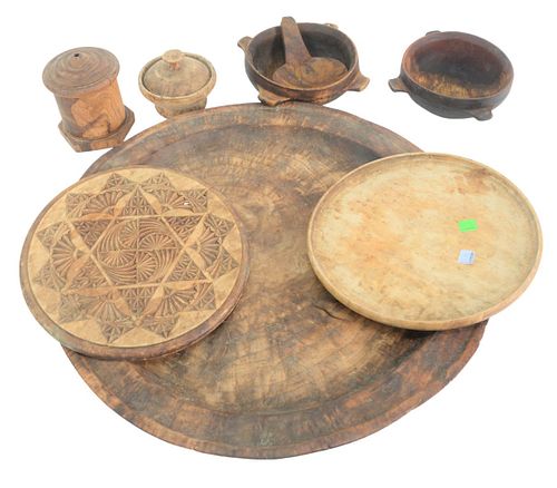 EIGHT PIECE GROUP OF WOODWARE TO 379d82