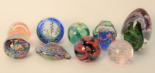 GROUP OF NINE ART GLASS PAPERWEIGHTS  37a4d9