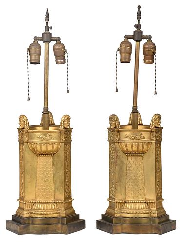 PAIR OF FRENCH GILT METAL LAMPS20th 37a704