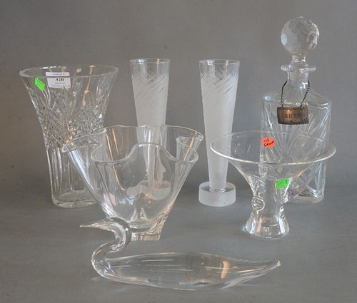 ASSORTED GROUP OF GLASS AND CRYSTAL 37a906