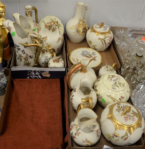 SIXTEEN PIECES OF ROYAL WORCESTER 378f5c