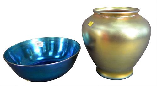 TWO STEUBEN ART GLASS PIECES TO 379272