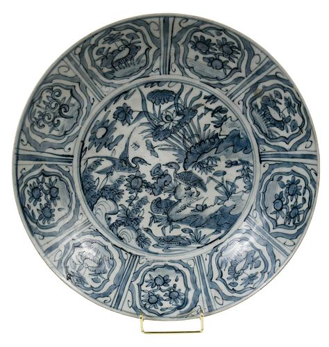 CHINESE BLUE AND WHITE SWATOW WARE 379400