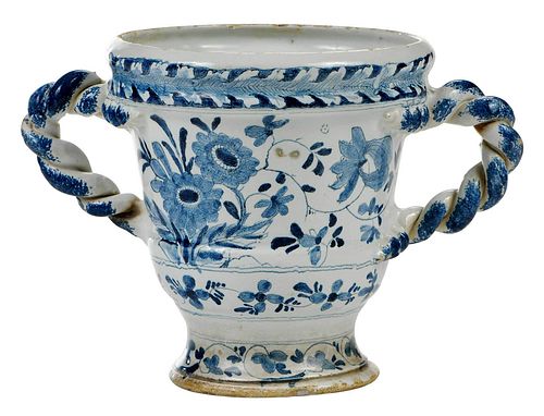 AN ENGLISH DELFTWARE BLUE AND WHITE 37bceb