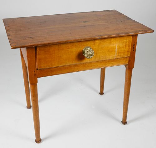 AMERICAN PINE AND CHERRY ONE DRAWER 37f0db