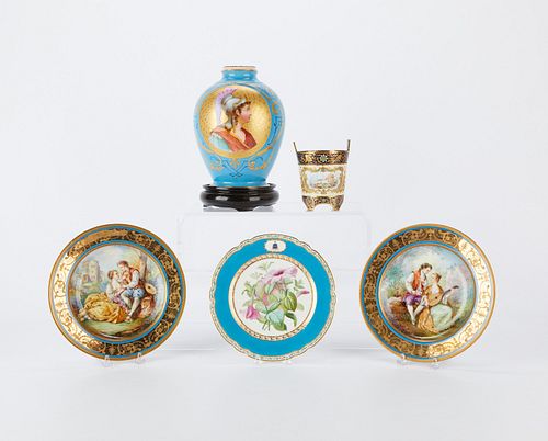5 FRENCH OLD PARIS PORCELAIN OBJECTSGroup 37f388