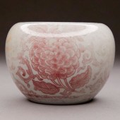 20TH C. CHINESE PORCELAIN WATERPOT W/