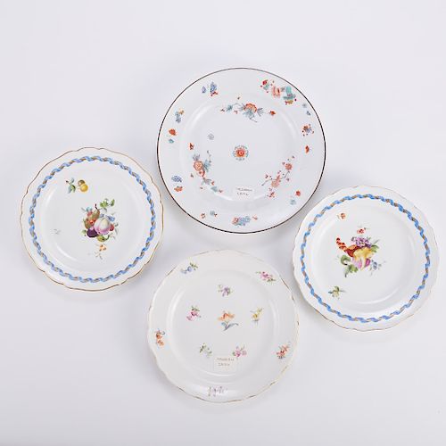 GROUP OF 4 EARLY MEISSEN PLATESGroup 381abc
