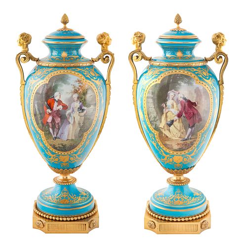 A PAIR OF FRENCH SEVRES STYLE PORCELAIN 3805ec
