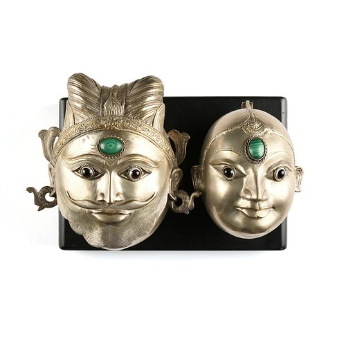 A PAIR OF INDIAN SHIVA AND PARVATI 380e3f