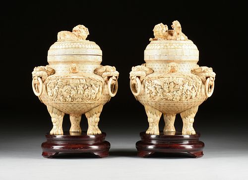 A PAIR OF LARGE CHINESE CARVED 380f69