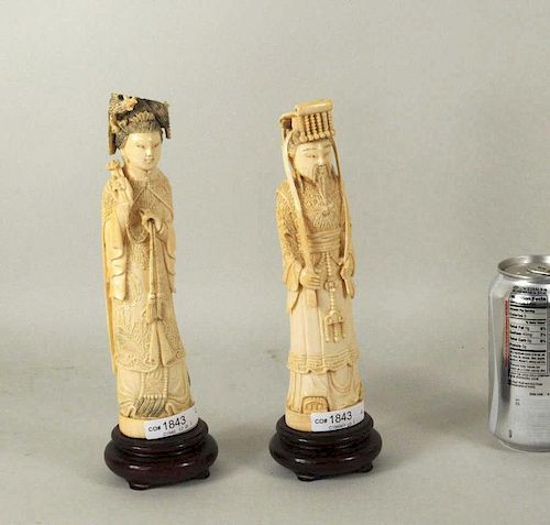 PR CHINESE CARVED IVORY FIGURES  383765