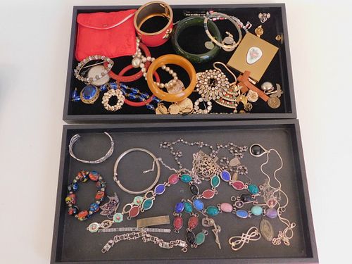 LOT ASSORTED SILVER JEWELRYLarge 384117