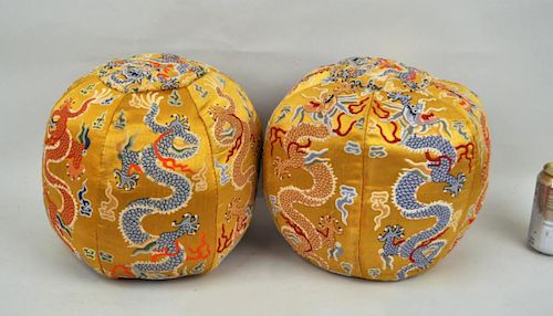 PAIR CHINESE EMBROIDERED SILK DRAGON 382fcf