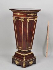 FRENCH 18TH C. STYLE URN STAND W/GILT