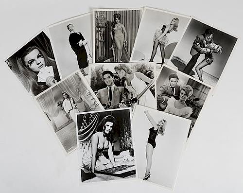 COLLECTION OF 37 VINTAGE PROMO 386856