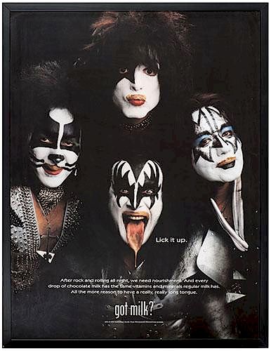 GROUP OF 10 KISS CONCERT AND PROMOTIONAL