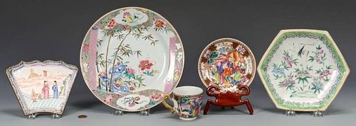 GROUPING OF CHINESE EXPORT PORCELAIN  389bd6