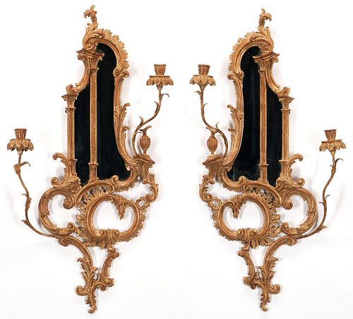 PAIR OF CONTINENTAL CARVED GILTWOOD 387c4b