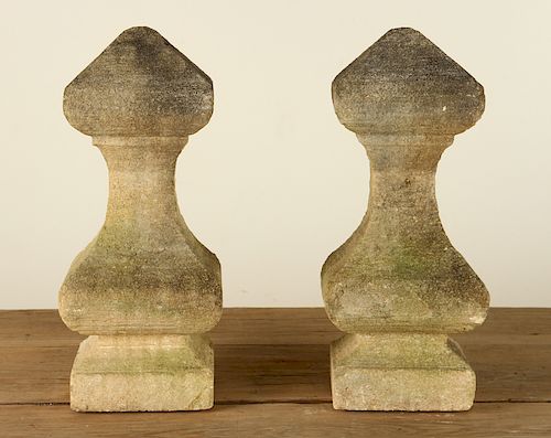 PAIR SHAPED CARVED STONE ARCHITECTURAL 38acd2