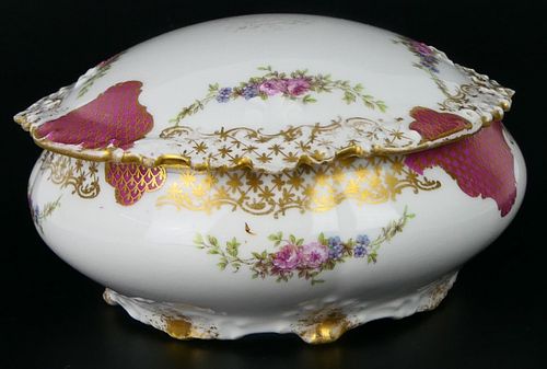 ANTIQUE LIMOGE HAND PAINTED COVERED 38b65f