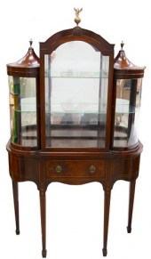 AMERICAN MAHGONY CURIO CABINET BY WEIMANAMERICAN
