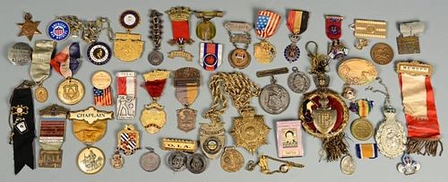 COLLECTION MEDALS BADGES RELATED 389cb4