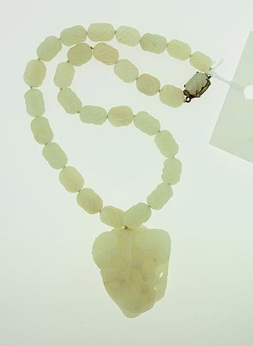 WHITE JADE NECKLACE PENDANTEarly 38a4f8