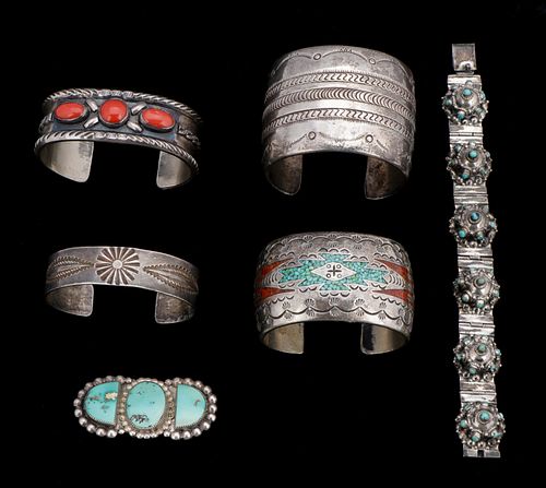 NAVAJO AND MEXICAN SILVER JEWELRY 38aa3e