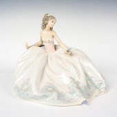 AT THE BALL 1005859 - LLADRO PORCELAIN