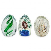  3PC GLASS PAPERWEIGHT COLLECTIONDESCRIPTION  38c6c3
