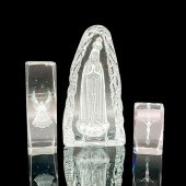 3PC RELIGIOUS CLEAR GLASS PAPERWEIGHTSIncludes