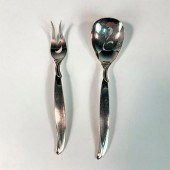 2PC ROGERS BROS SILVERPLATE SERVING
