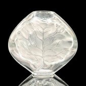 LALIQUE CRYSTAL VASE WITH FROSTED 38ef7b