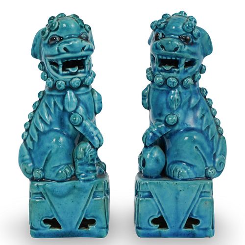 PAIR OF CHINESE TURQUOISE PORCELAIN 391faa