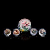 5PC COLLECTIBLE PLATES, FLOWERSLovely
