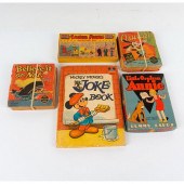 5PC VARIETY OF VINTAGE BOOKS AND GAMESIncludes: