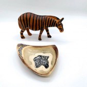 2PC AFRICAN ZEBRA CERAMIC TRAY AND WOOD