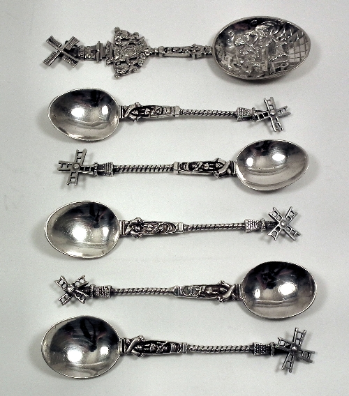 Five late 19th Century Dutch silver 39771c