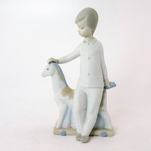 NAO BY LLADRO FIGURINE OF YOUNG 395fff