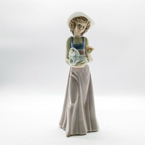NAO BY LLADRO FIGURINE PAMPERED 396000