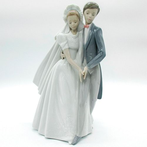 NAO BY LLADRO FIGURINE UNFORGETTABLE 396003