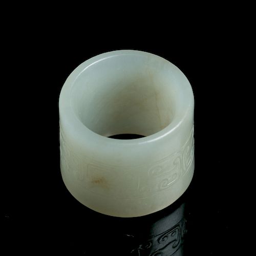 WHITE JADE ARCHER S THUMB RING  39d1a2