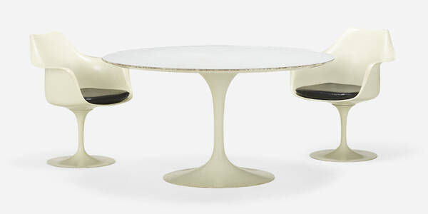 Eero Saarinen Tulip dining table  39e7f7