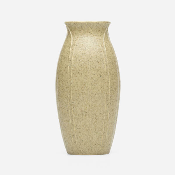 Grueby Faience Company Vase 1898 1910  39d6b3
