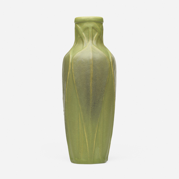 Van Briggle Pottery Vase 1908  39dc69