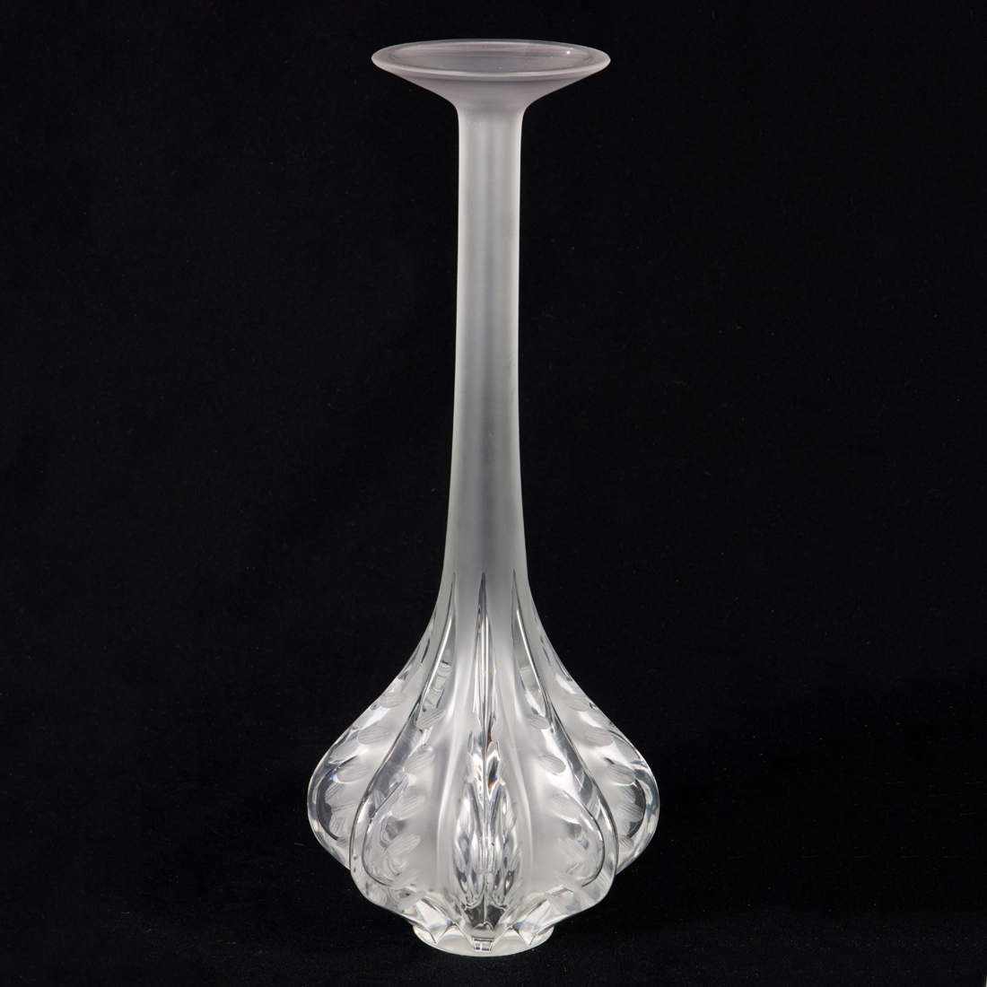 LALIQUE FROSTED AND CLEAR GLASS 3a0e65